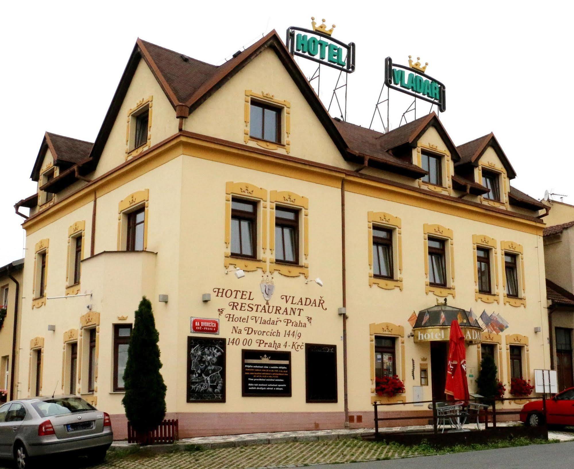River Star Hotel ปราก ภายนอก รูปภาพ