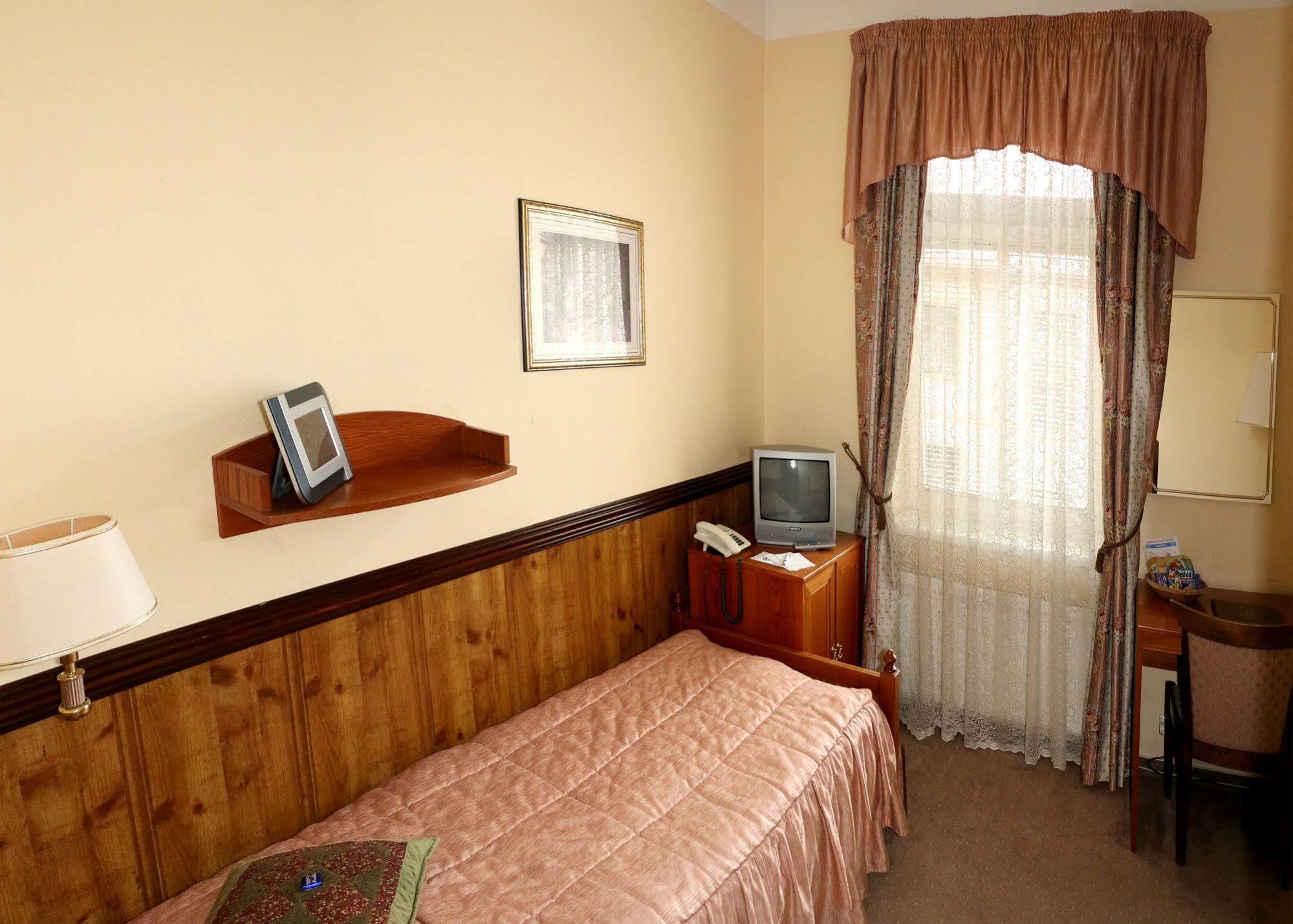 River Star Hotel ปราก ภายนอก รูปภาพ